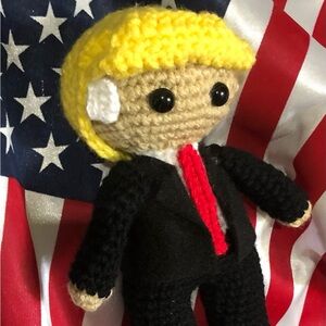 Handmade with all the details🥰
Let's make America great again